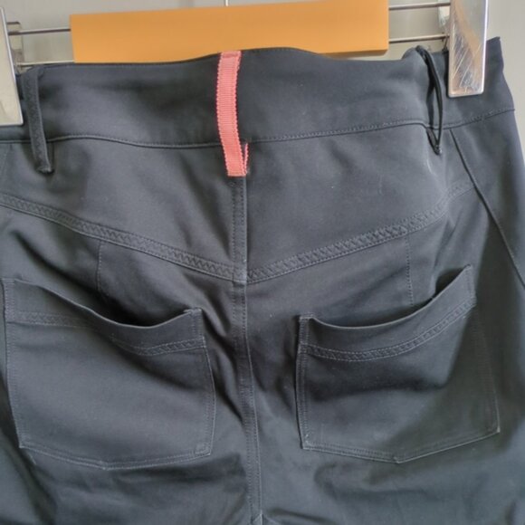 Lululemon Out & About 7/8 Pant Black Slim Straight Fit Black Size 4 - Picture 7 of 10